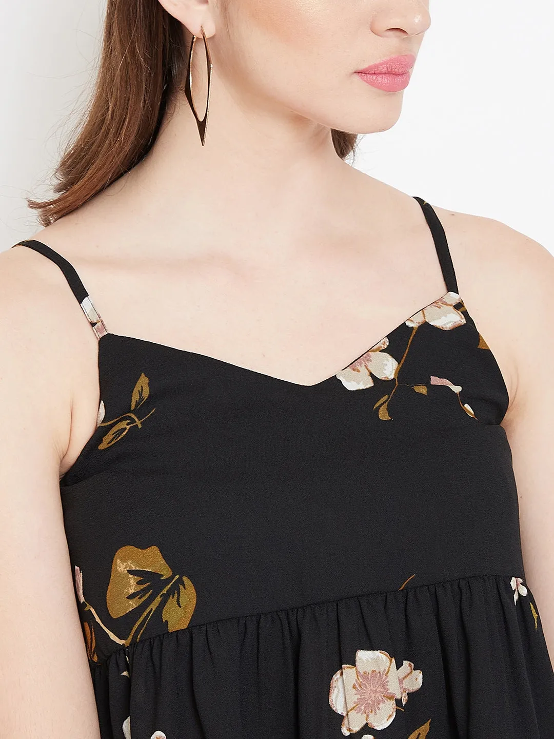 Berrylush Women Black & Beige Floral Printed V-Neck Peplum Top