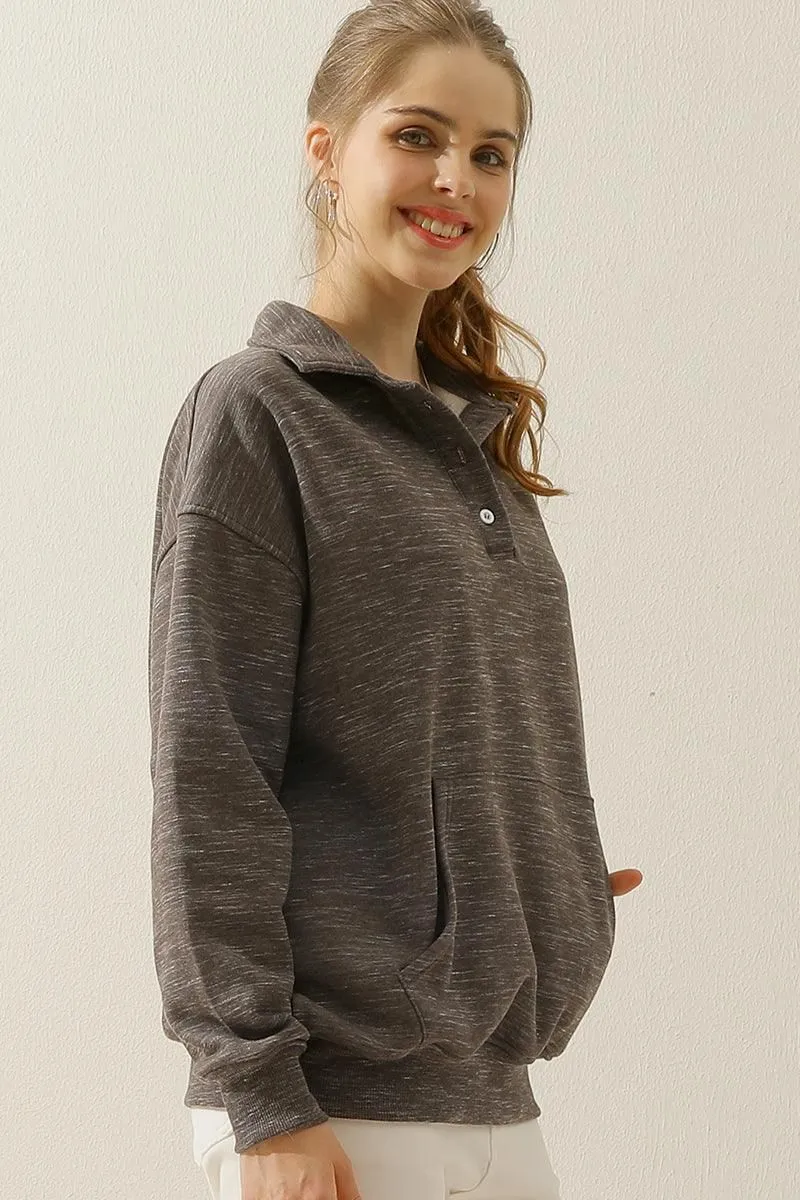 BOTTON COLLAR SWEATSHIRT WITH KANGAROO POCKET