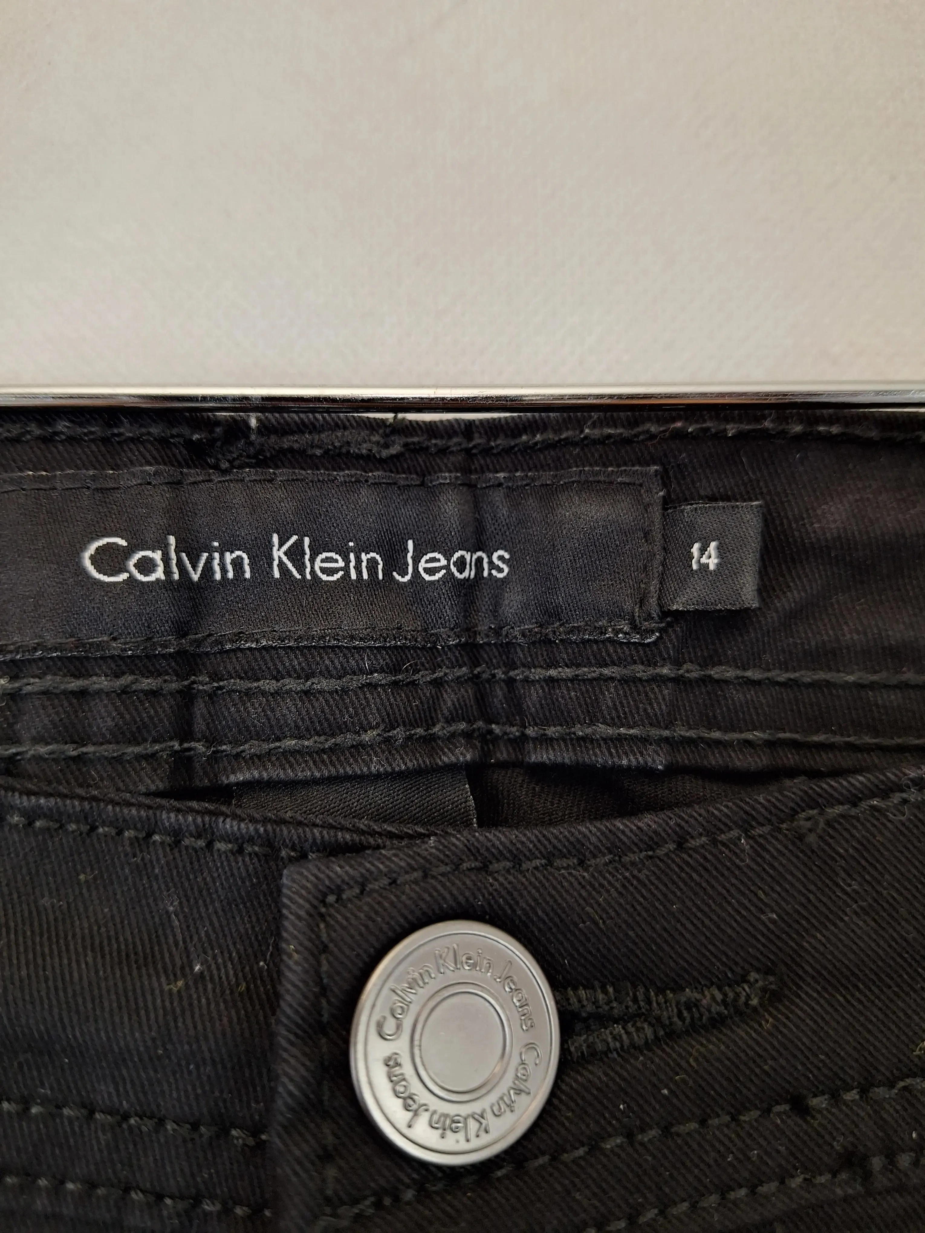 Calvin Klein Skinny Crop Straight Leg Jeans Size 14