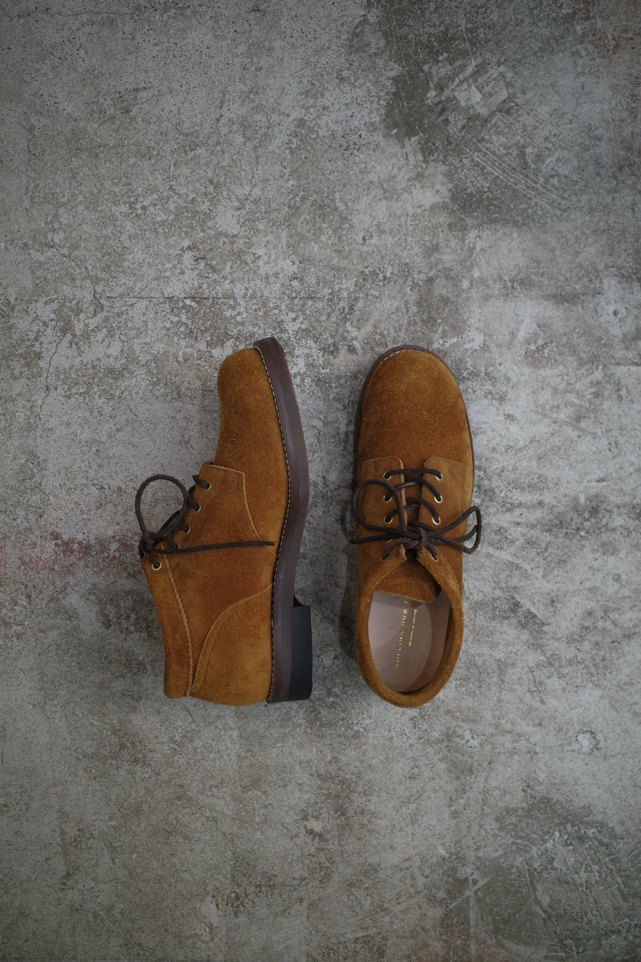 COUPEN (Tobacco Oil Suede)