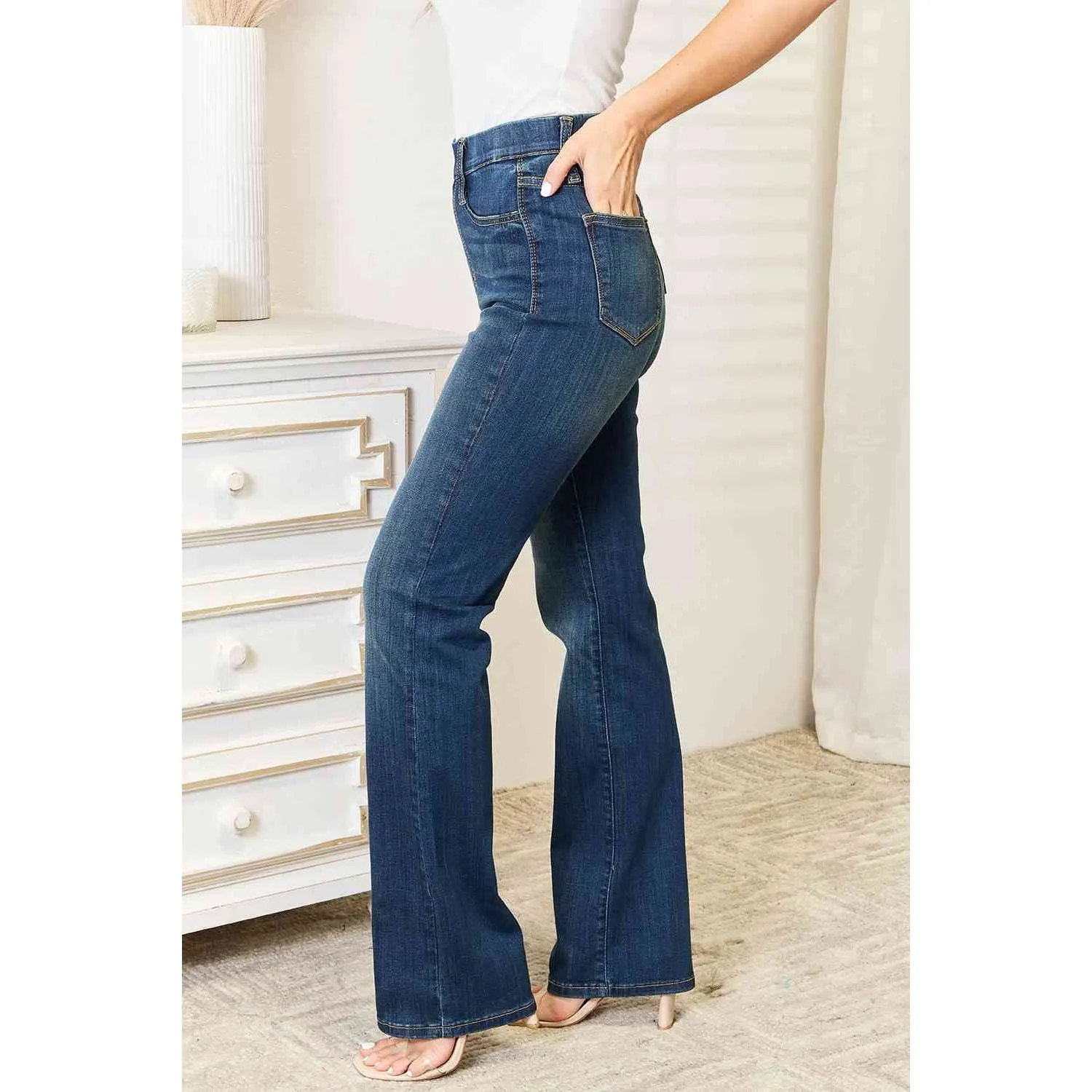 Judy Blue Full Size Elastic Waistband Straight Jeans