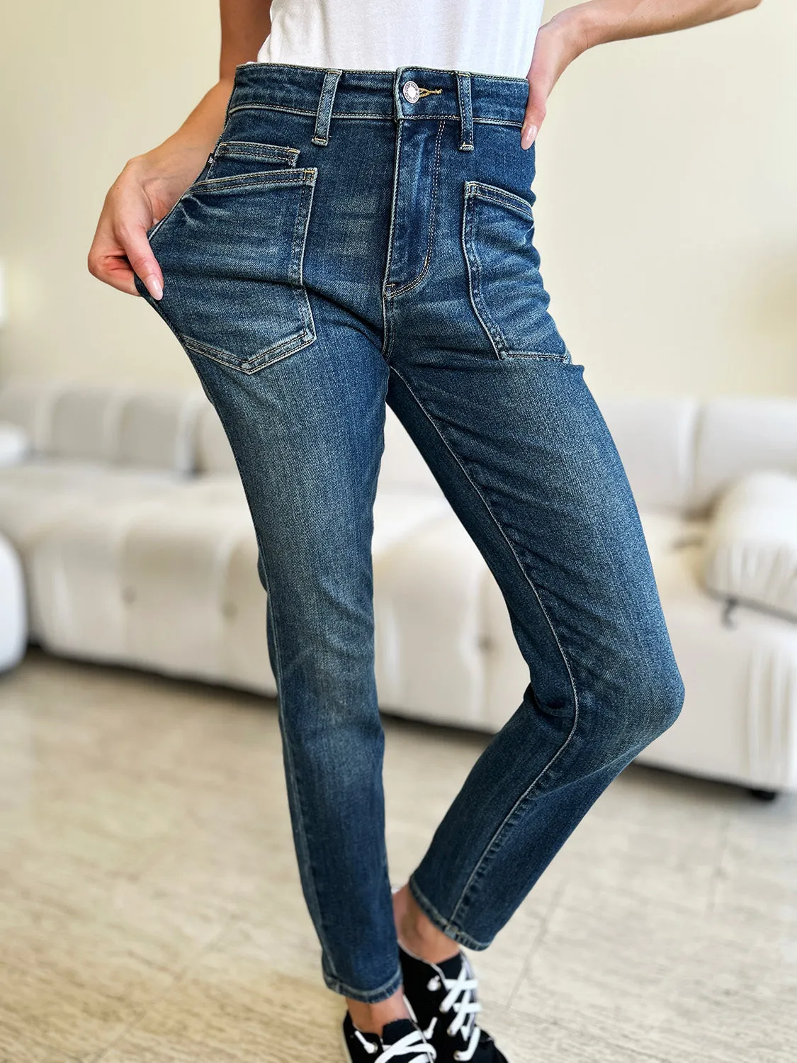 Judy Blue Full Size  High Waist Distressed Skinny Jeans