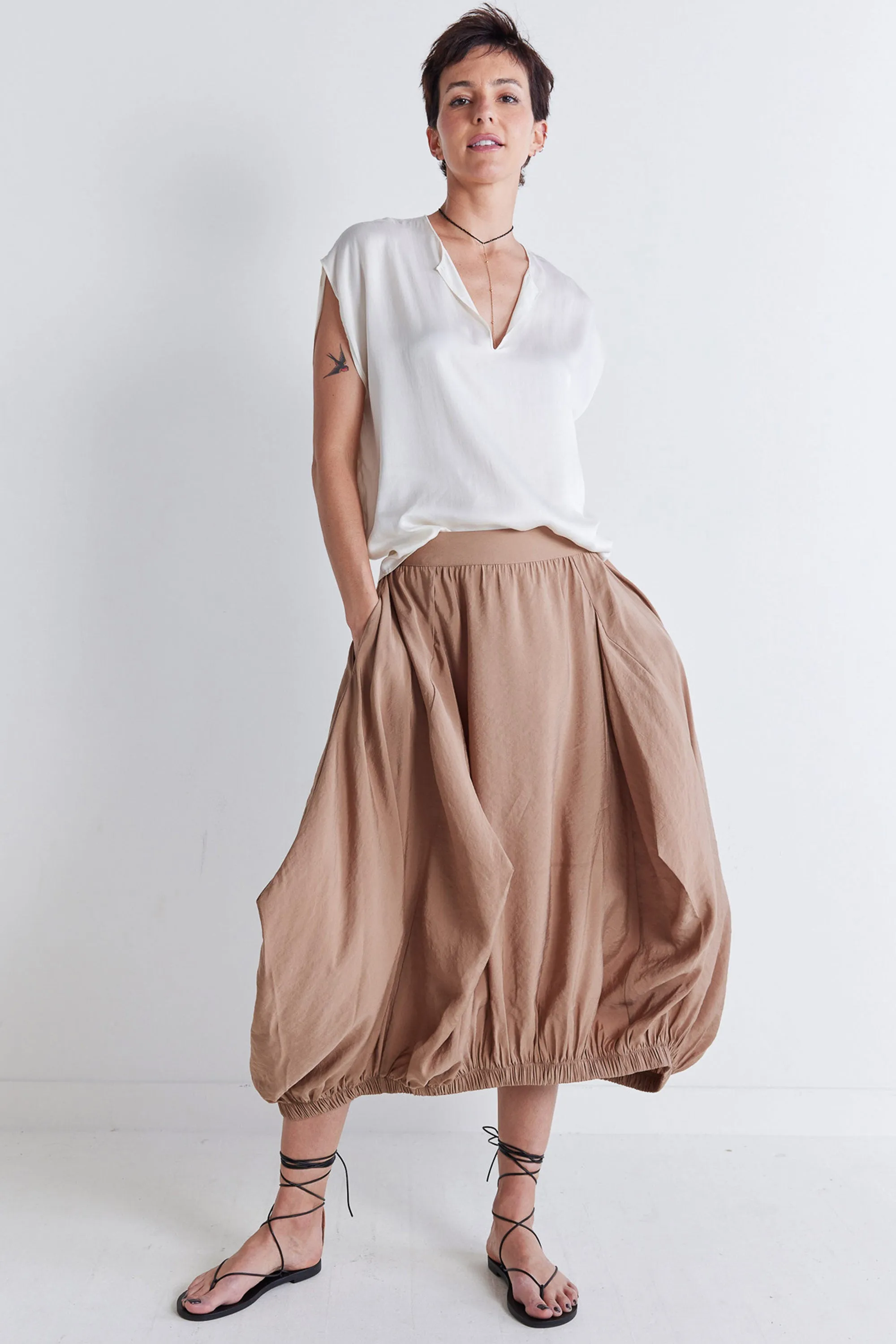 Pleat-Adoring Light Poplin Skirt