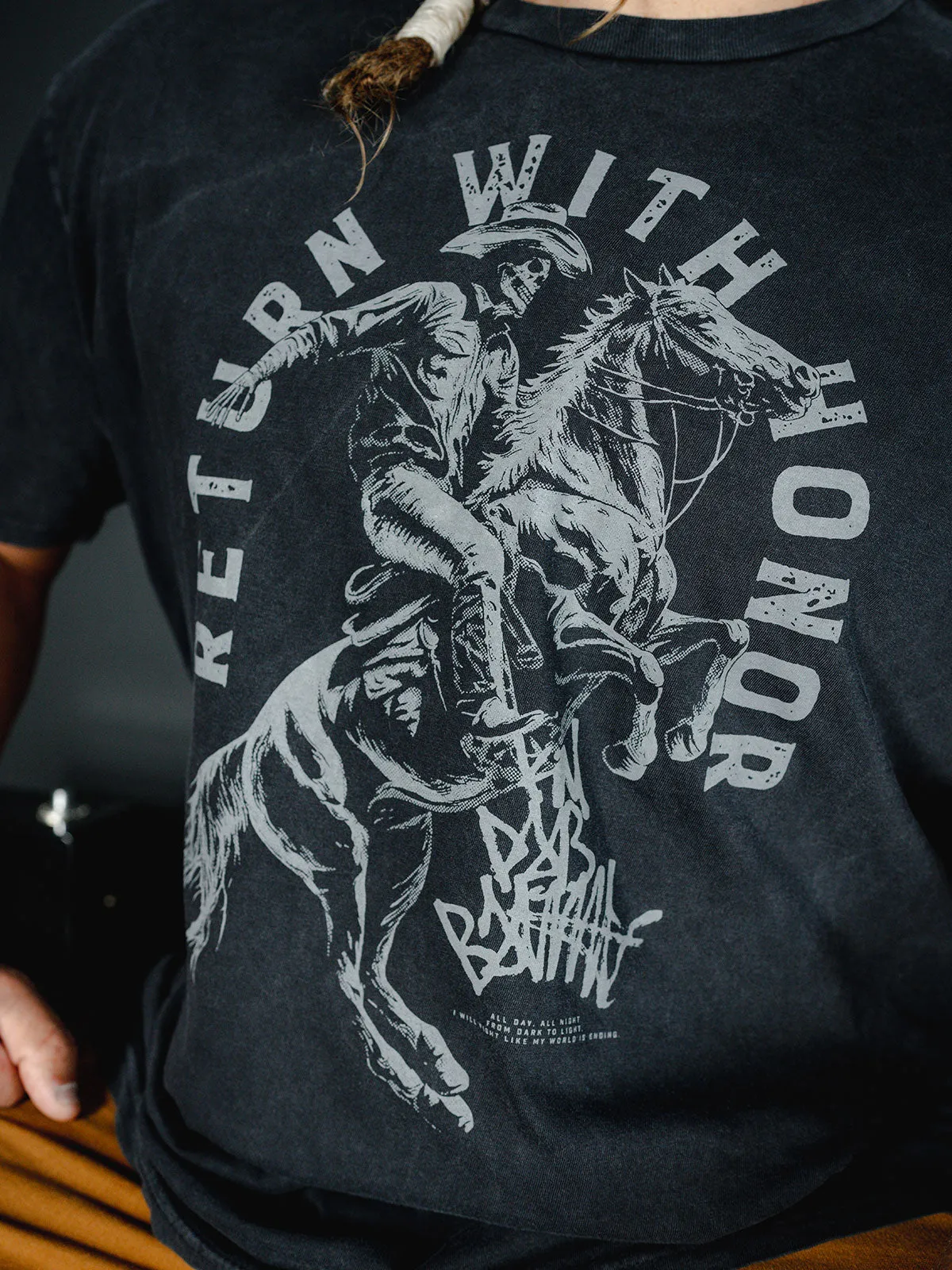 RETURN WITH HONOR METAL TEE- BLACK