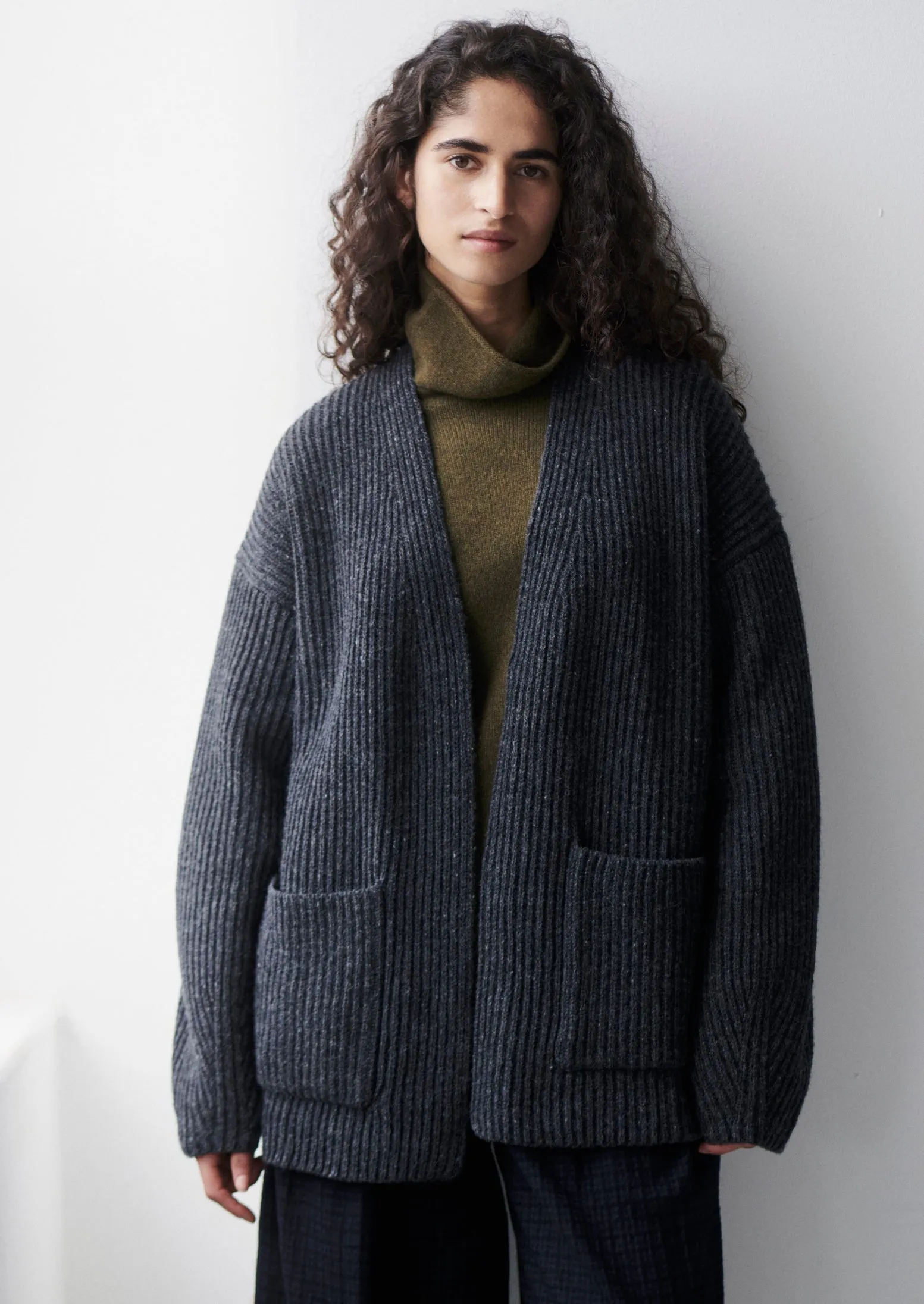 Ribbed Wool Knitted Cardigan | Charcoal