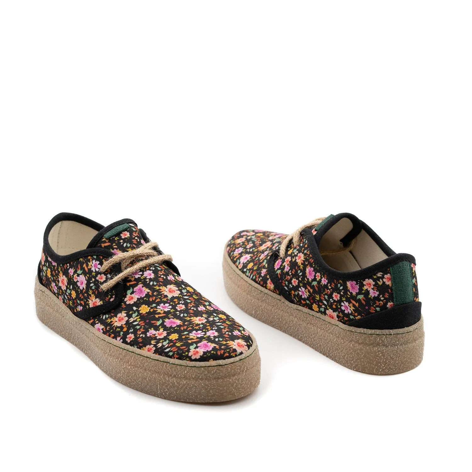 Vegan shoe black flowers GOO007